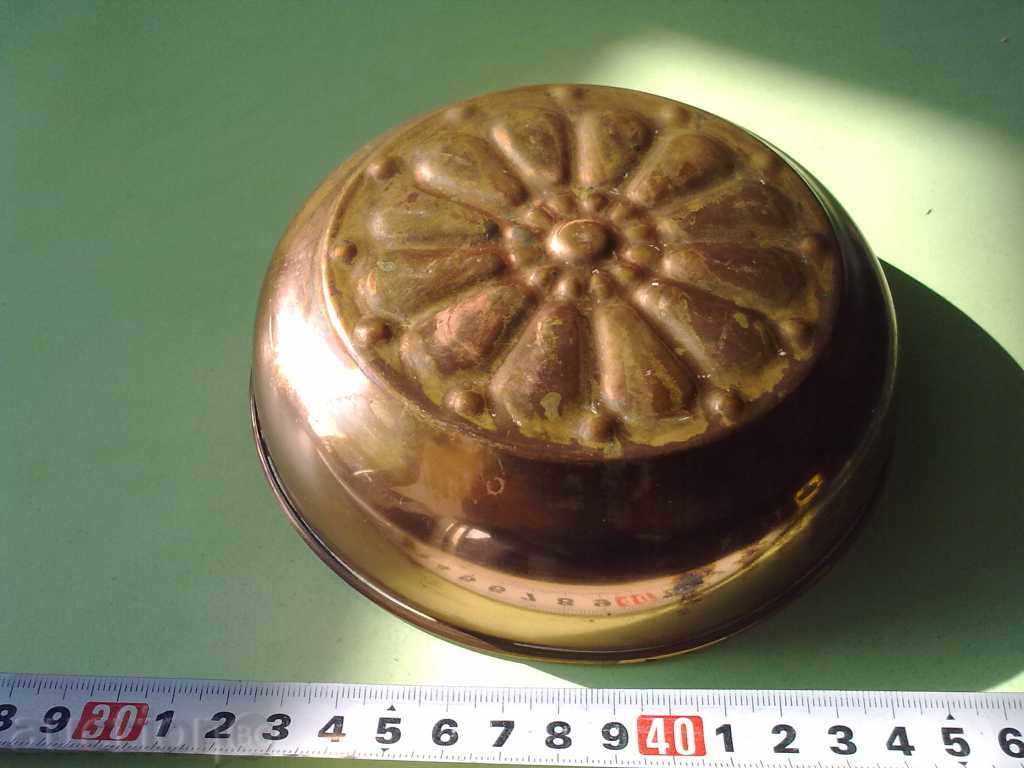 MEDIUM-BEAUTIFUL WOOD DECORATION PRODUCT with price 8.00 BGN | € 4.09 MEDIUM-BEAUTIFUL WOOD DECORATION PRODUCT with price 8.00 BGN | € 4.09