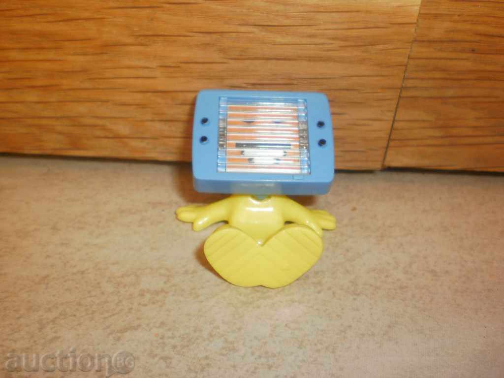 A toy from KINDER SURPRISE-17 with price 2.50 BGN | € 1.28 A toy from KINDER SURPRISE-17 with price 2.50 BGN | € 1.28