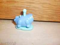 A toy from KINDER SURPRISE-19
