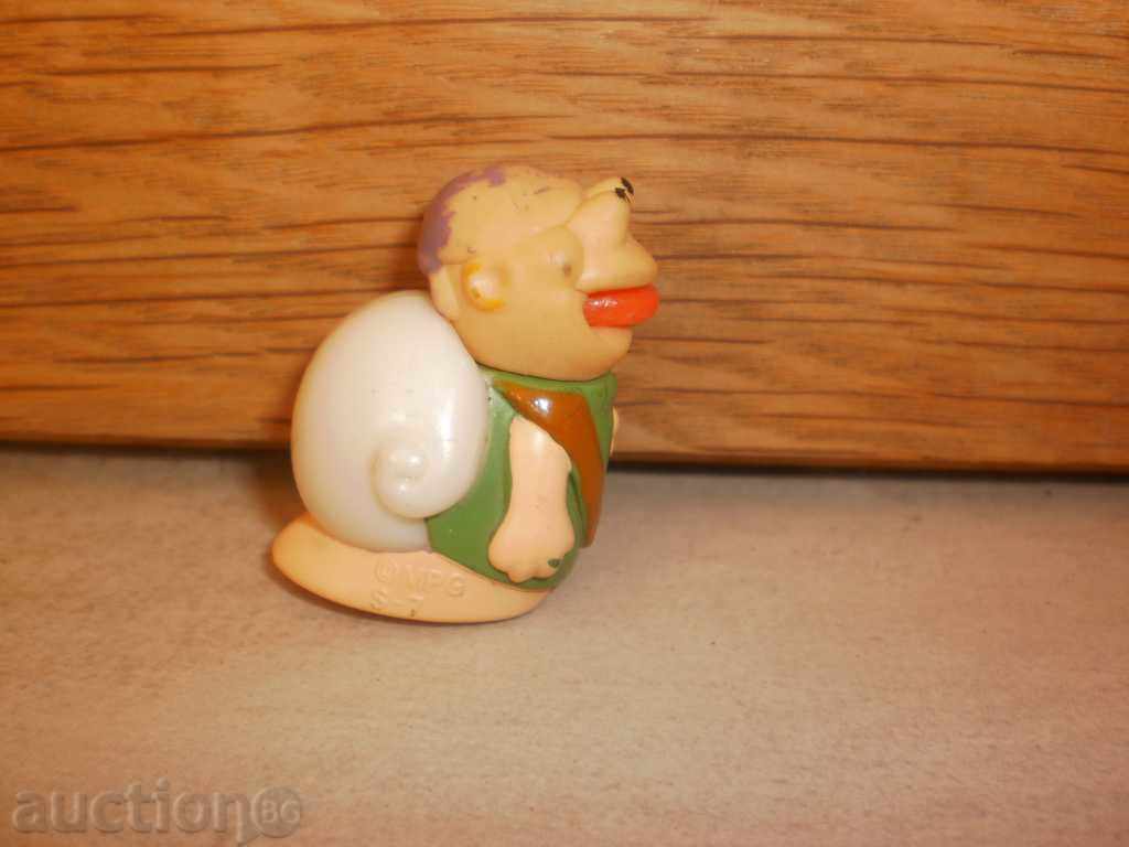 A toy from KINDER SURPRISE-21 with price 1.80 BGN | € 0.92 A toy from KINDER SURPRISE-21 with price 1.80 BGN | € 0.92