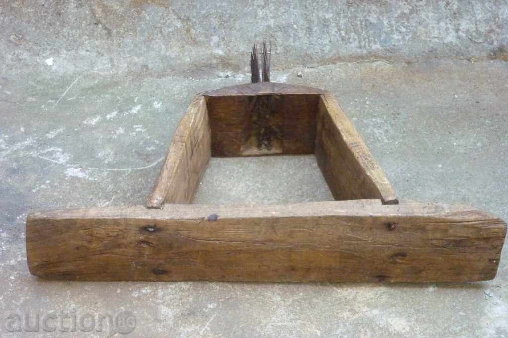 Auction Antique wool darak, pick Auction Antique wool darak, pick