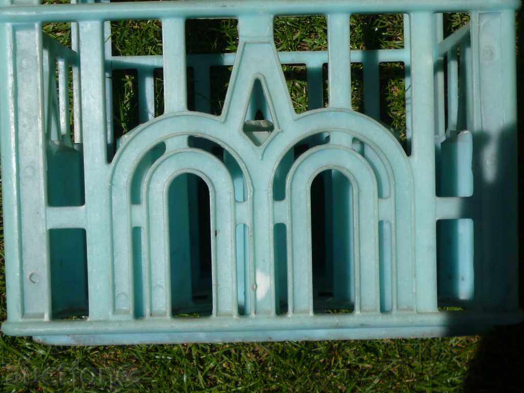 Delivery of 391. ORIGINAL CUBE OF SWEEP ONE LITTER WITH ONE BOTTLE