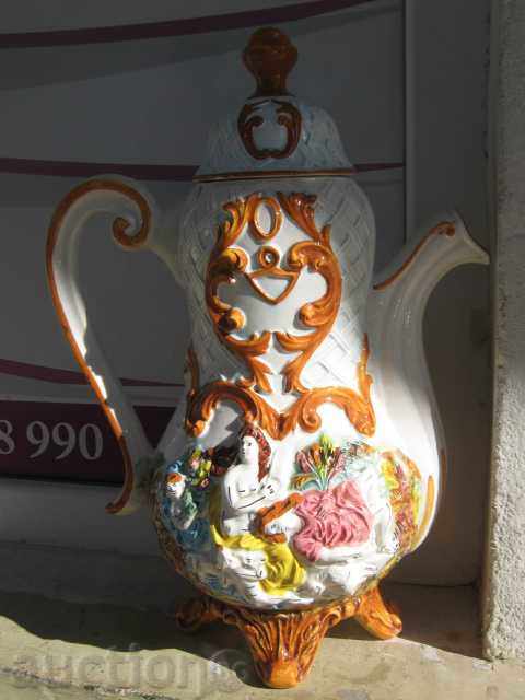 A pot with a porcelain lid - 5 A pot with a porcelain lid - 5