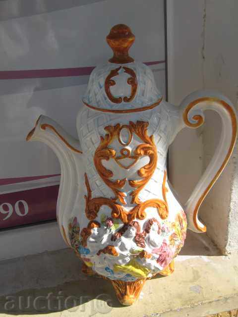 A pot with a porcelain lid