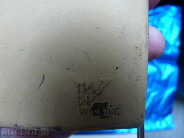 Доставка на Френско военно фенерче Доставка на Френско военно фенерче