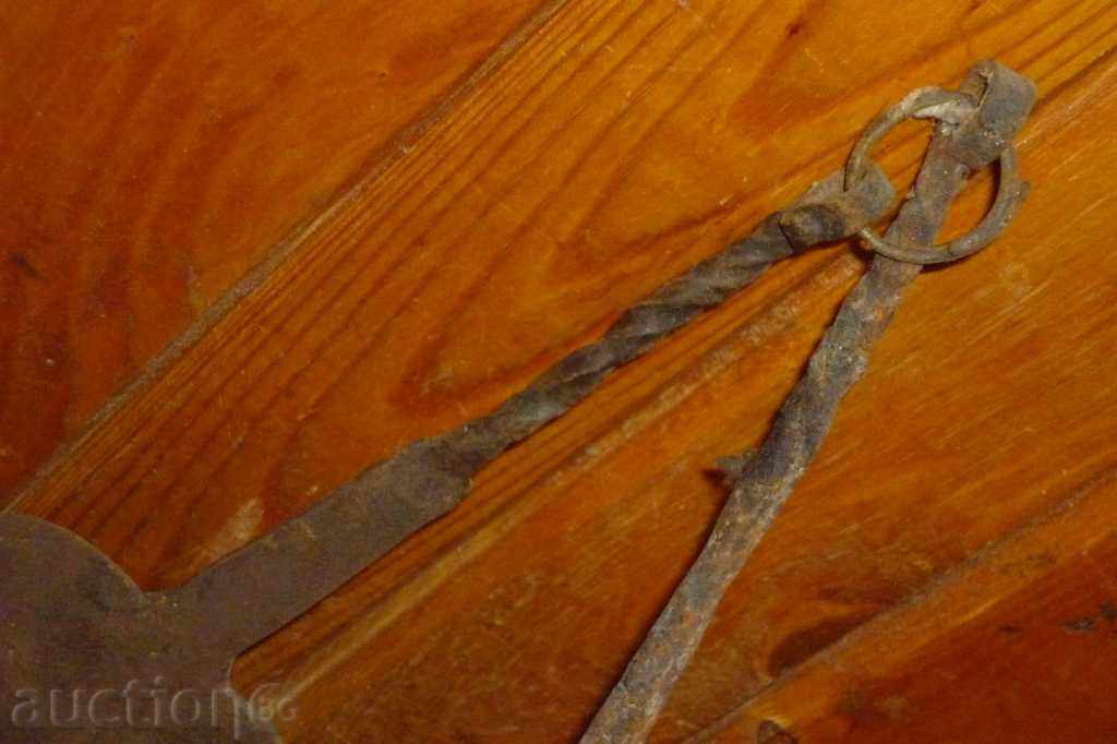 Παράδοση Πολύ μανιτάρι, μανιτάρι, μανιτάρι, μανιτάρι, σφυρήλατο σίδερο