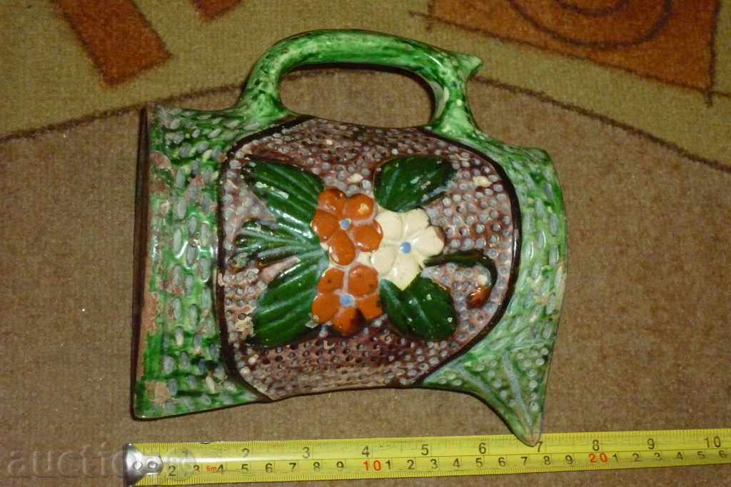 Delivery of Trojan pottery jug, pot, jar Delivery of Trojan pottery jug, pot, jar