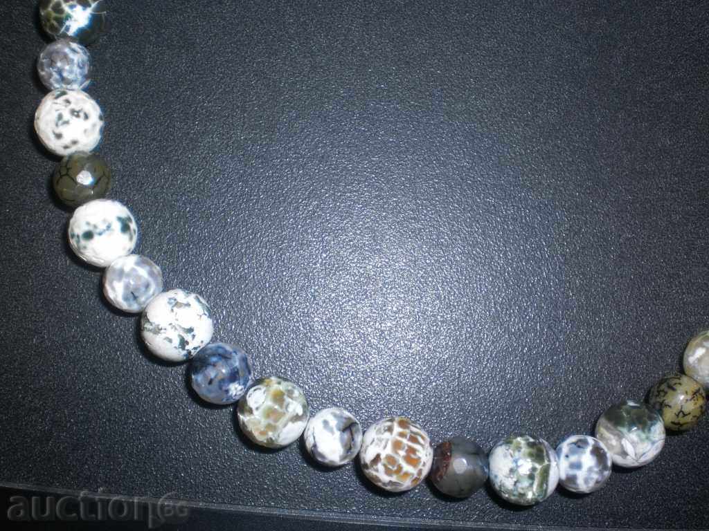 Delivery of A natural sardalite-dominating green Delivery of A natural sardalite-dominating green