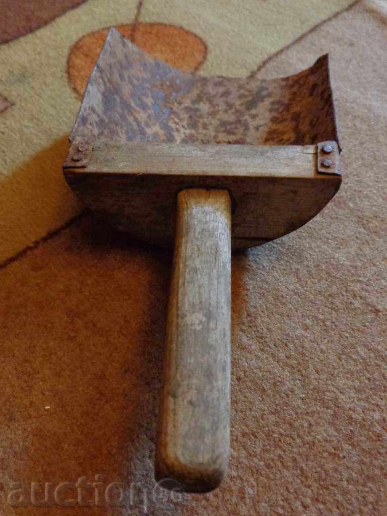 Old grain blade, wooden - 6 Old grain blade, wooden - 6