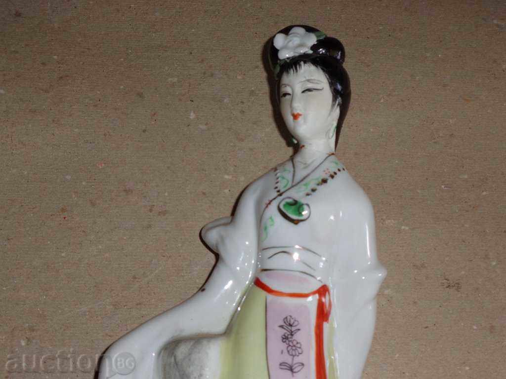 Auction Figure, figurine, statuette, porcelain, plastic Auction Figure, figurine, statuette, porcelain, plastic