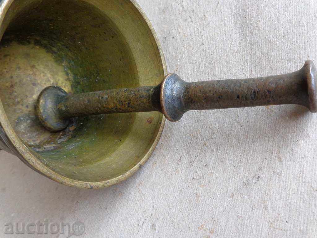 Large old bronze mortar, mortar, hammer with price 69.00 BGN | € 35.28 Large old bronze mortar, mortar, hammer with price 69.00 BGN | € 35.28