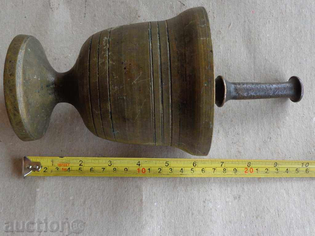 Auction Large old bronze mortar, mortar, hammer Auction Large old bronze mortar, mortar, hammer