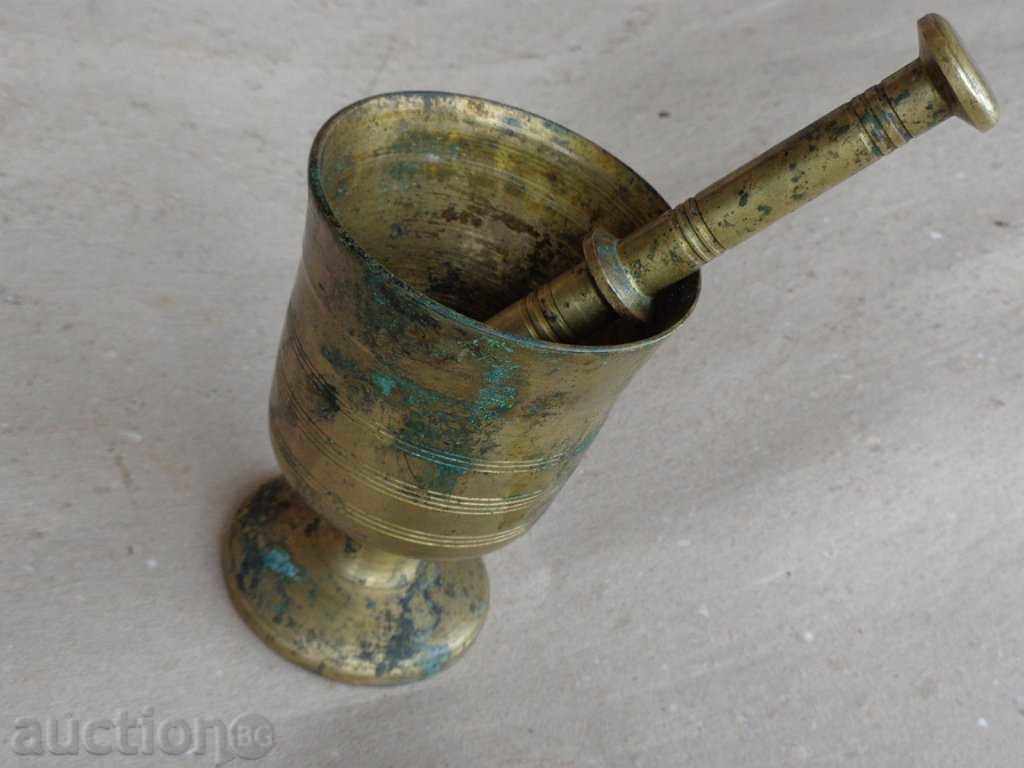 Auction An old bronze mortar, mortar, hammer Auction An old bronze mortar, mortar, hammer