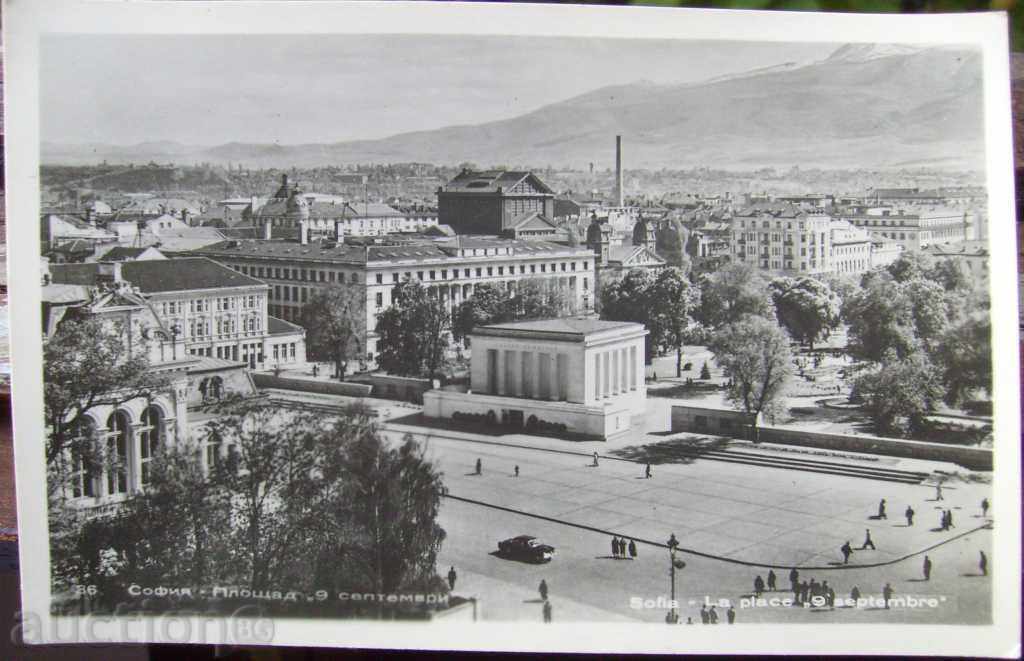София площад 9 септември мавзолея 1955 / 60