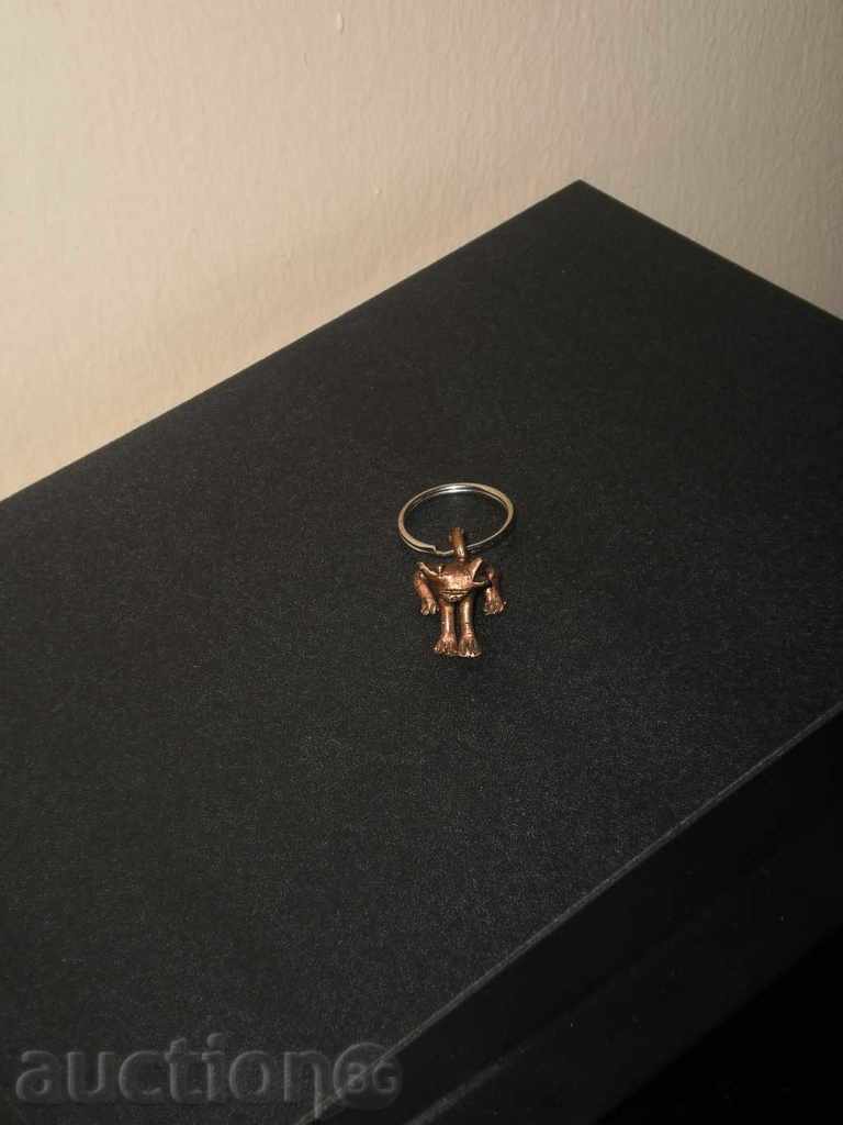 Bronze-frog key holder with price 14.00 BGN | € 7.16 Bronze-frog key holder with price 14.00 BGN | € 7.16