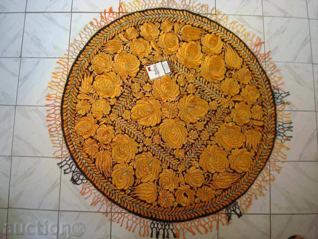 Tablecloth, diameter 100 cm, hand embroidered with thread