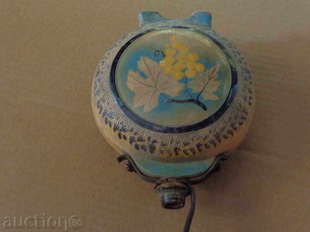 Auction Ceramic cookware, towel, ceramics Auction Ceramic cookware, towel, ceramics