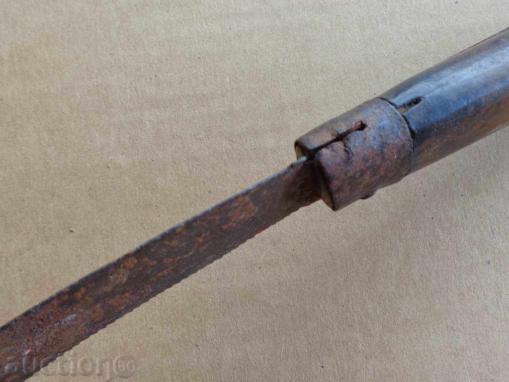 Delivery of An old viticultural knife