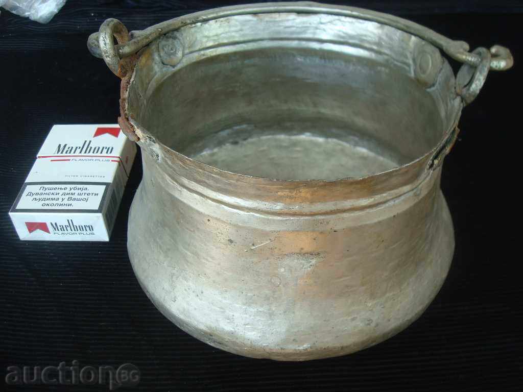 Cazan de cupru vechi, lucrat manual, perfect