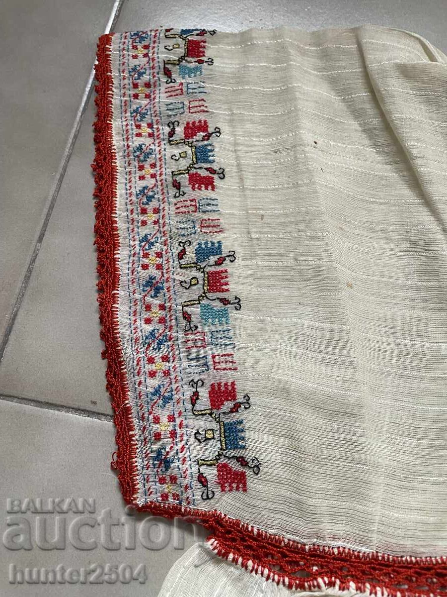 Auction A shirt with embroidery Auction A shirt with embroidery