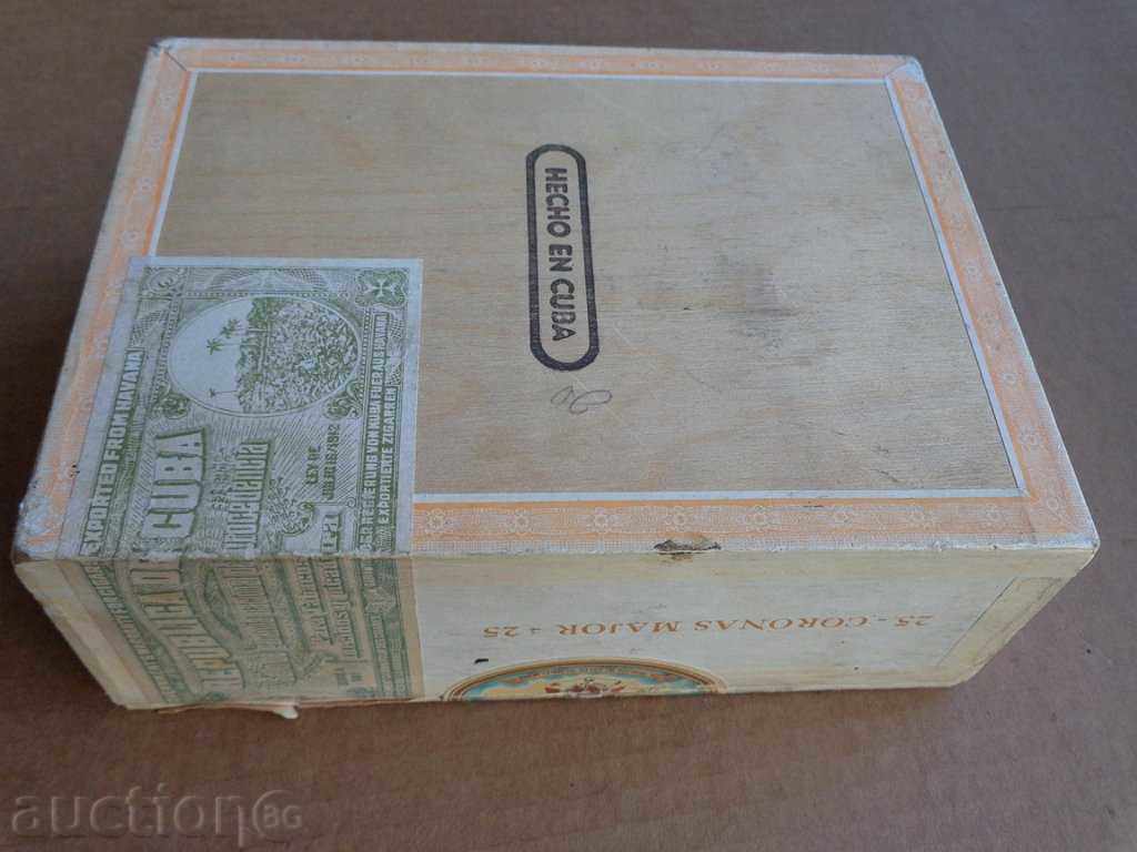Delivery of An old cigar box from Havana Delivery of An old cigar box from Havana