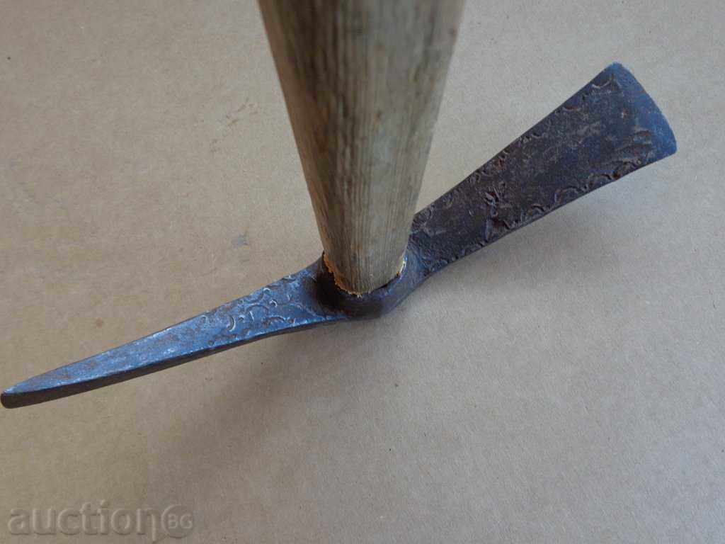 Auction Old forged pigeon, pick, instrument Auction Old forged pigeon, pick, instrument