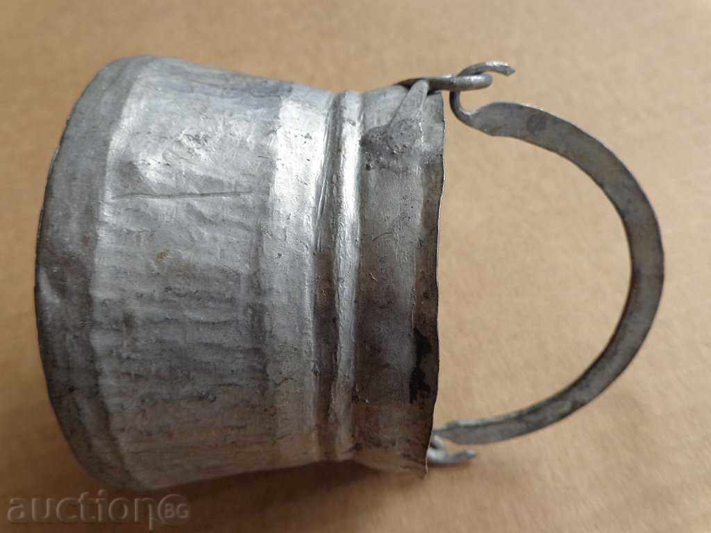 Auction Old copper minion, copper, cauldron Auction Old copper minion, copper, cauldron