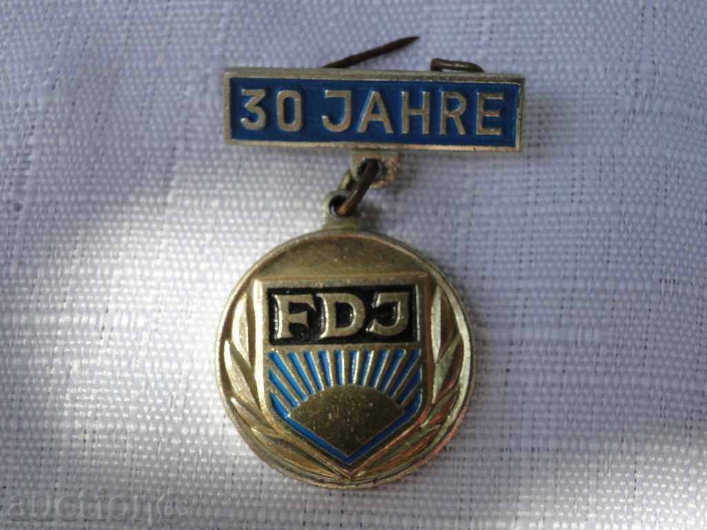 30 years freedom of German youth