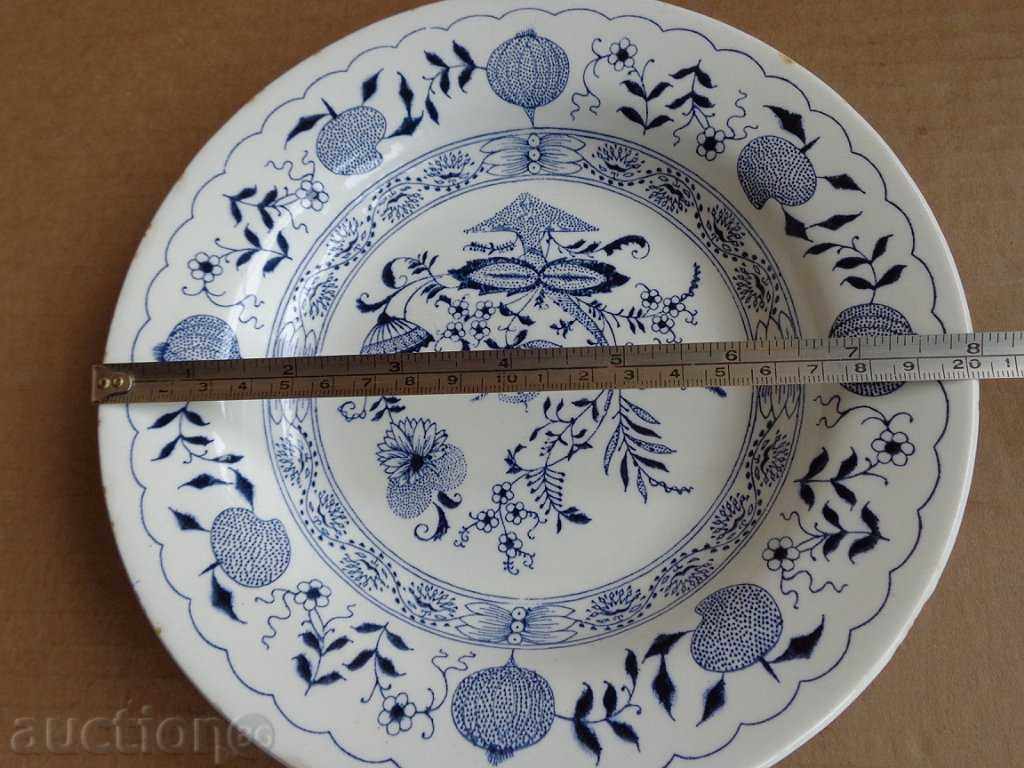 Auction Soc ceramic plate made in Ukraine - USSR Auction Soc ceramic plate made in Ukraine - USSR