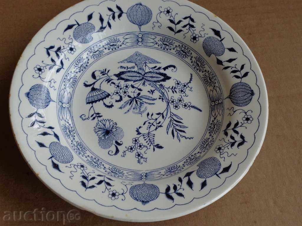 Соц  керамична  чиния произведена в Украйна - СССР