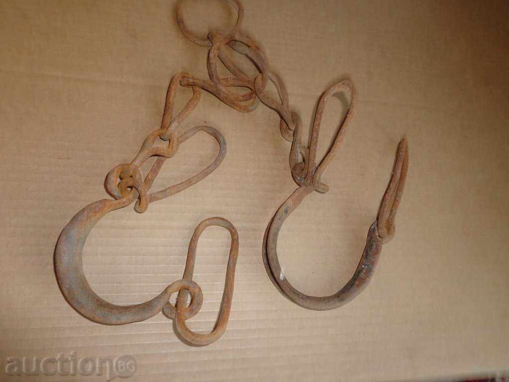 Old forged buckles, shackles, shackles, chain with price 46.00 BGN | € 23.52 Old forged buckles, shackles, shackles, chain with price 46.00 BGN | € 23.52