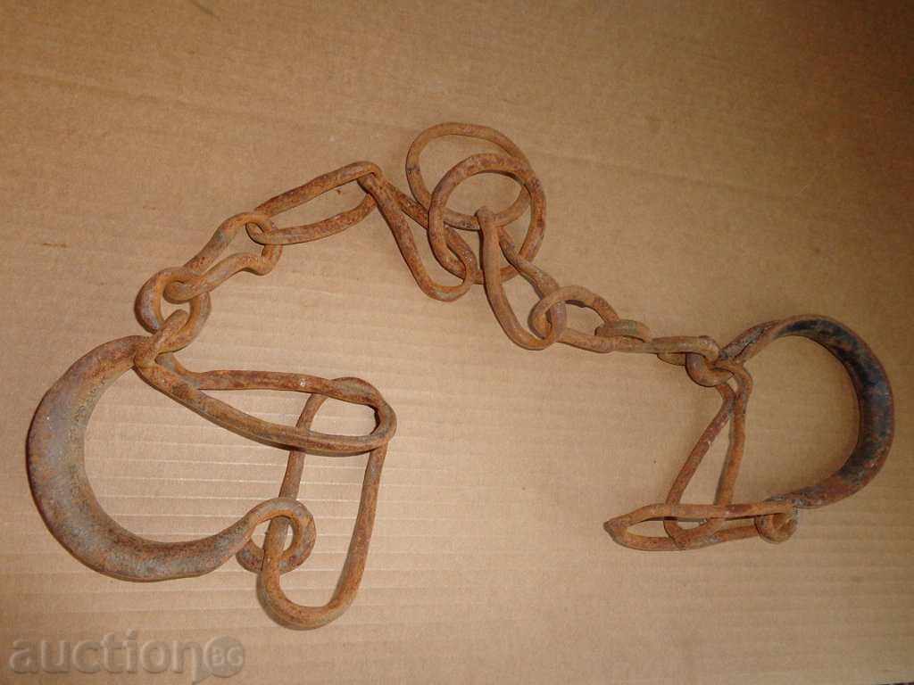 Auction Old forged buckles, shackles, shackles, chain Auction Old forged buckles, shackles, shackles, chain