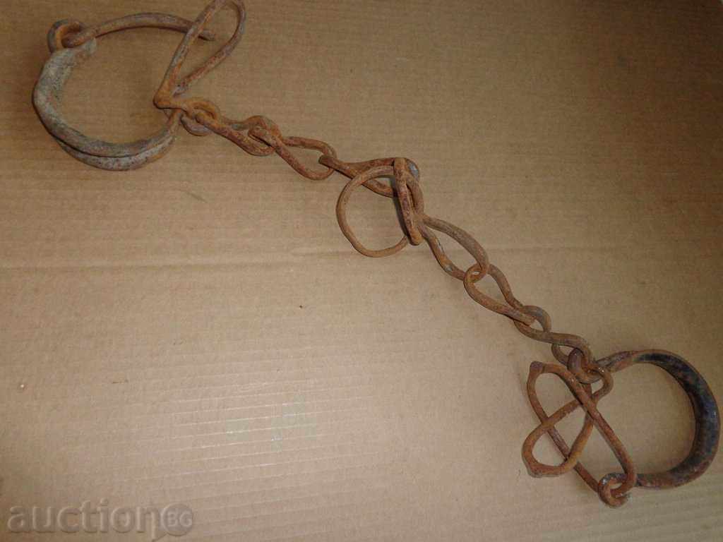 Delivery of Old forged buckles, shackles, shackles, chain Delivery of Old forged buckles, shackles, shackles, chain