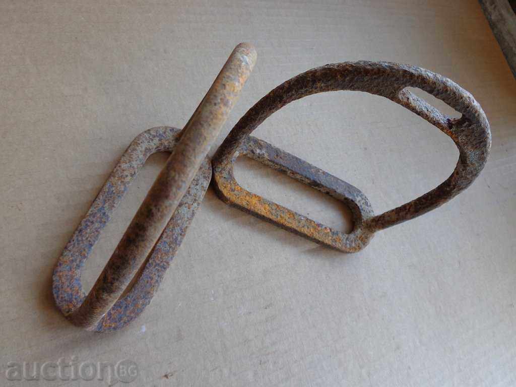 Ένα ζευγάρι αναβολείς για ένα άλογο ιππικού - 6 Ένα ζευγάρι αναβολείς για ένα άλογο ιππικού - 6