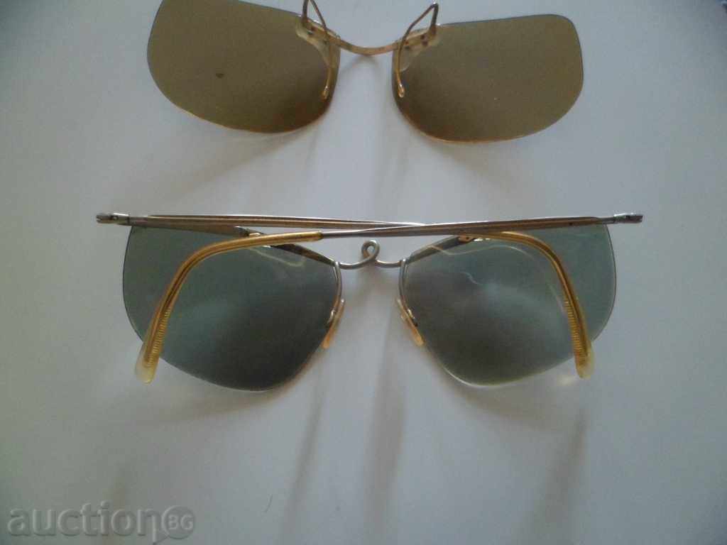 OLD EYES Vintage Polaroid Made in France with price 125.00 BGN | € 63.91 OLD EYES Vintage Polaroid Made in France with price 125.00 BGN | € 63.91