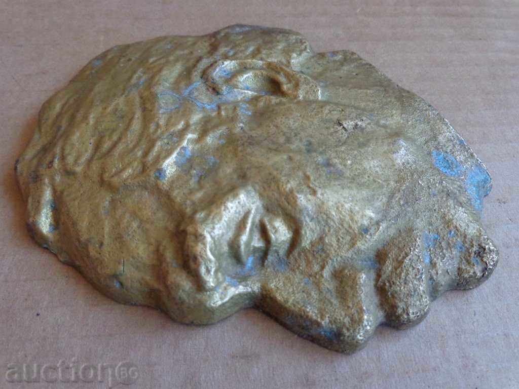 Бронзов барелеф на Георги Димитров фигура НРБ 60-те год с цена 87.00 лв. | € 44.48 Бронзов барелеф на Георги Димитров фигура НРБ 60-те год с цена 87.00 лв. | € 44.48