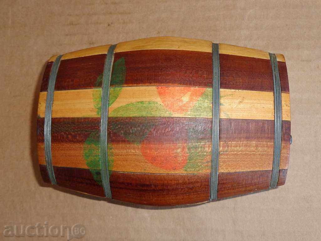 Old wooden pavour, barrel, barrel, barrel, flask with price 78.00 BGN | € 39.88 Old wooden pavour, barrel, barrel, barrel, flask with price 78.00 BGN | € 39.88