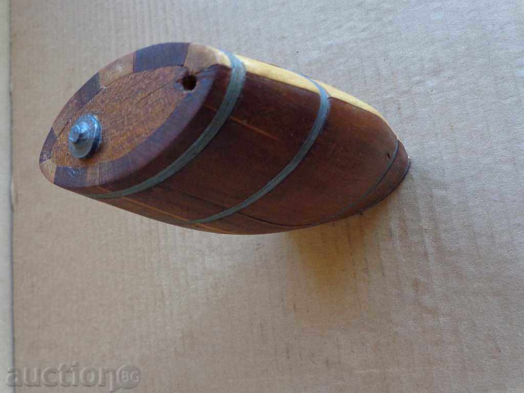 Old wooden pavour, barrel, barrel, barrel, flask - 5 Old wooden pavour, barrel, barrel, barrel, flask - 5