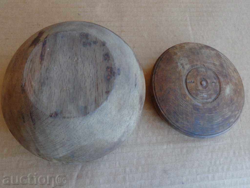 Delivery of An old wooden bowl, a salt pan, a sugar bowl, a bowl Delivery of An old wooden bowl, a salt pan, a sugar bowl, a bowl