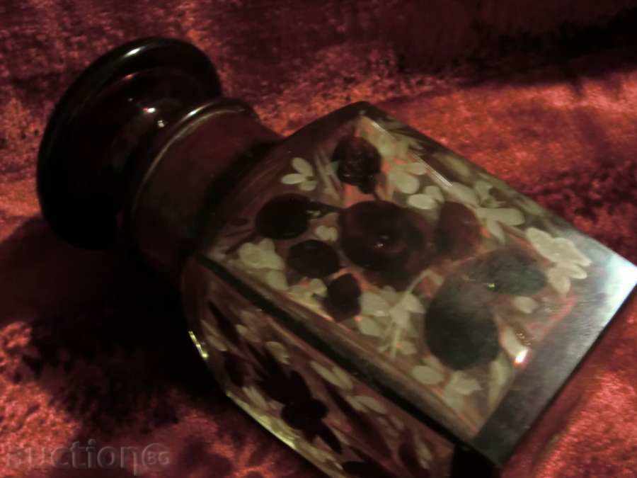 UNIQUE OLIVE CRISTAL OLD BOTTLE - XIX. with price 280.00 BGN | € 143.16 UNIQUE OLIVE CRISTAL OLD BOTTLE - XIX. with price 280.00 BGN | € 143.16