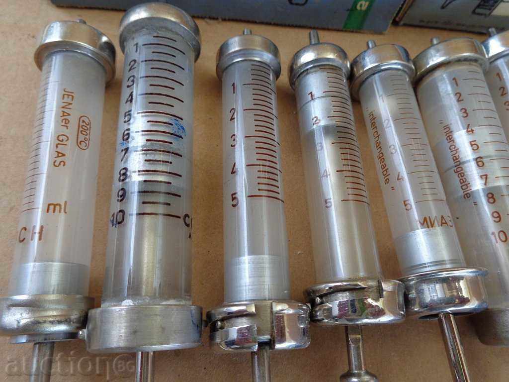 Auction Set of syringes, injection Auction Set of syringes, injection