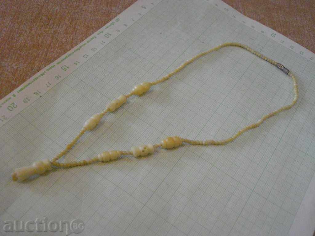 Delivery of Necklace Delivery of Necklace