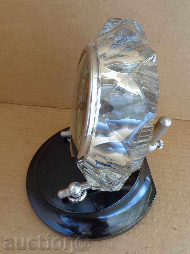 Auction Table clock Mayak from Soviet times - UUSR Auction Table clock Mayak from Soviet times - UUSR