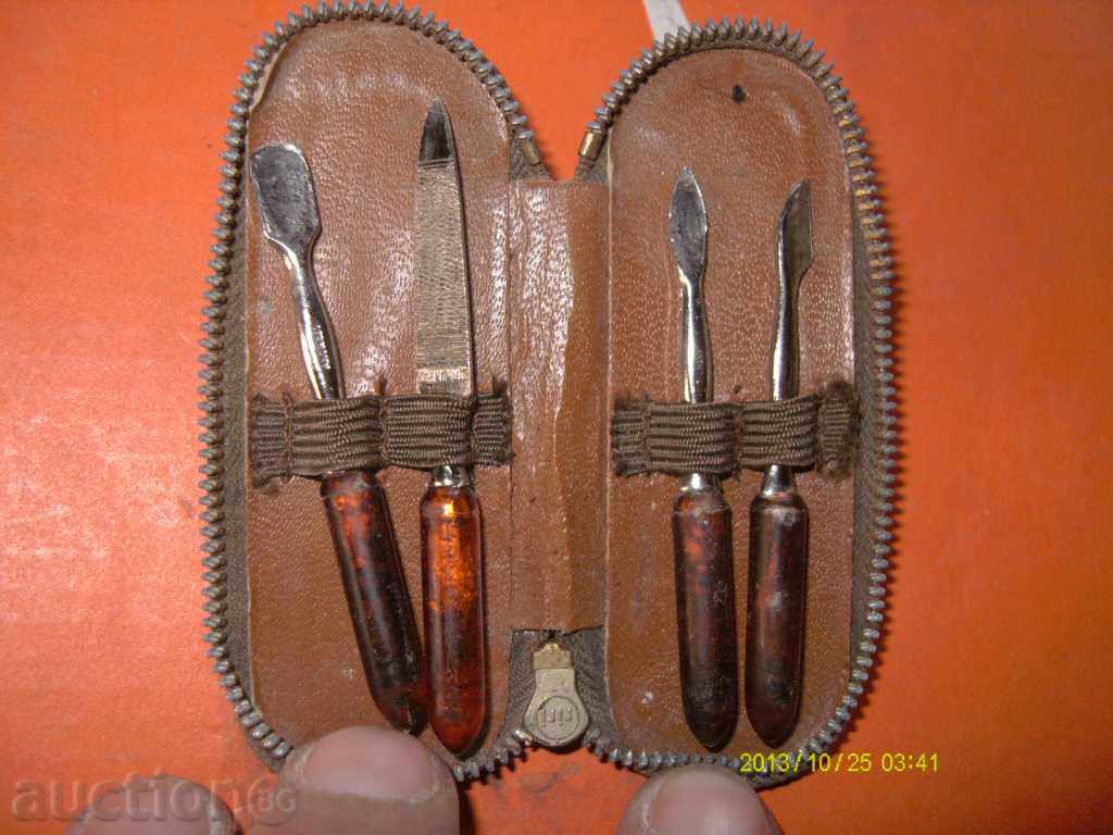 Old lady with price 6.00 BGN | € 3.07