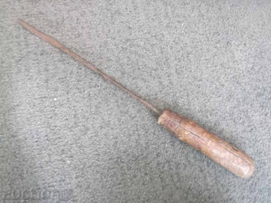 No. 146 old tool / needle for stamping tobacco with price 5.00 BGN | € 2.56 No. 146 old tool / needle for stamping tobacco with price 5.00 BGN | € 2.56