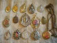 I sell 15 church medallions