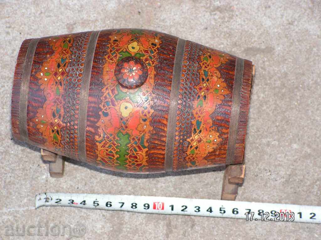 1661. OLD TWO WOOD-DRAWED PYROGRAPHIC BOUQUET with price 16.00 BGN | € 8.18 1661. OLD TWO WOOD-DRAWED PYROGRAPHIC BOUQUET with price 16.00 BGN | € 8.18