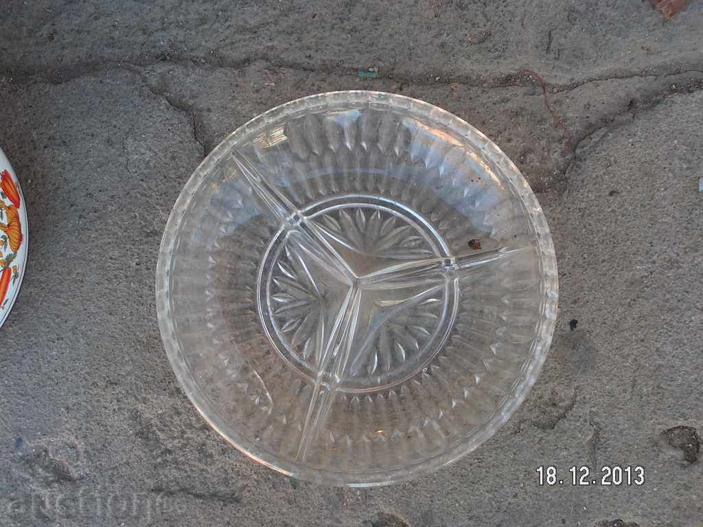 Auction  1678. GREAT FINE TROYA MASSIVE GLASS