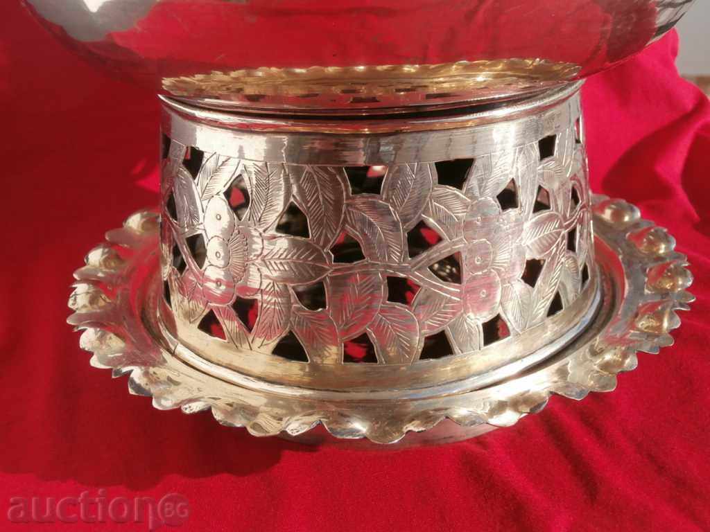 Auction An interesting old court - An old Chinese court for a fund Auction An interesting old court - An old Chinese court for a fund