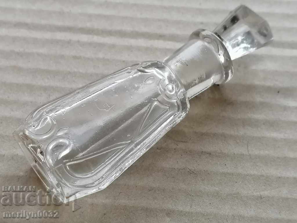 Старо шишенце за парфюм с цена 34.00 лв. | € 17.38 Старо шишенце за парфюм с цена 34.00 лв. | € 17.38